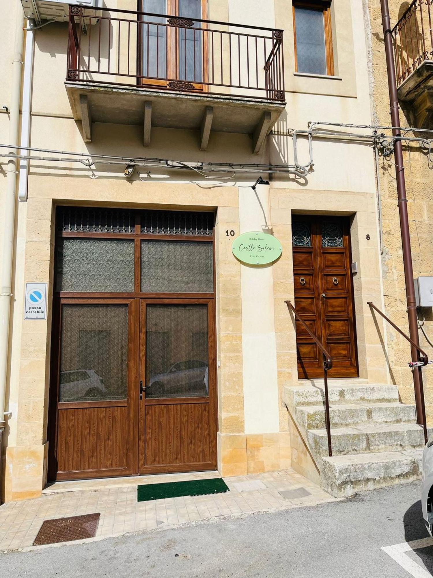 Holiday Home Castle Salemi - Casa Vacanze ภายนอก รูปภาพ