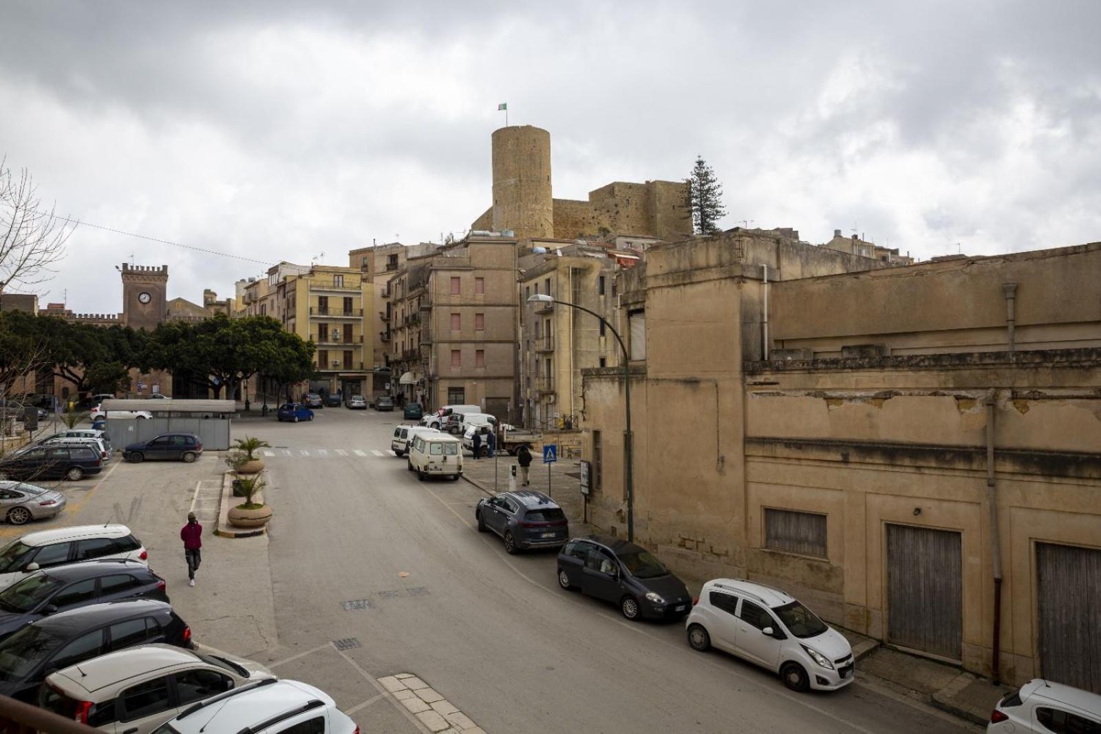 Holiday Home Castle Salemi - Casa Vacanze ภายนอก รูปภาพ
